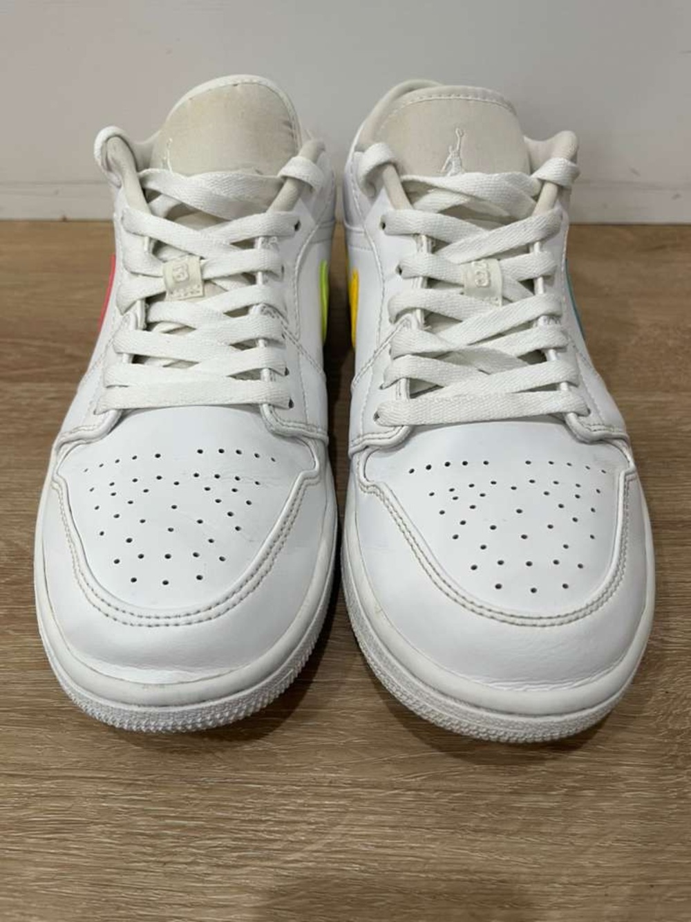 Nike White Low-Top Athletic Sneakers